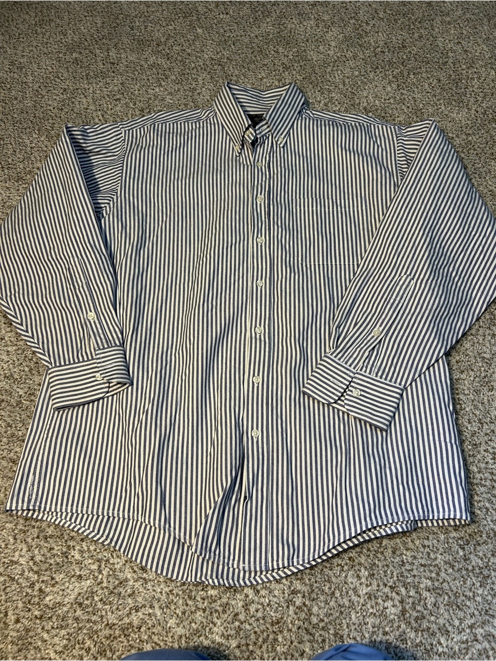 Bills Khakis Men's Navy and White Striped Button-Down Shirt